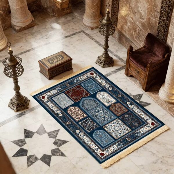 Alfombrilla de rezo islamica - estilo arabe (5) Alfombra de Rezo Árabe — Sajjada con Diseño Tradicional de Arabescos