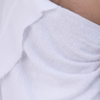 Ihram-Ehram-Ahram para hombres 5 Primer plano de la textura suave y transpirable del tejido Ihram